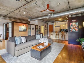 877 Island Ave, Unit 211 in San Diego, CA - Building Photo - Building Photo