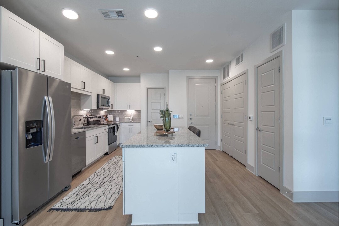 Alta Firewheel in Garland, TX - Building Photo