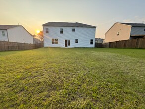 231 Sienna Bluff in Dallas, GA - Building Photo - Building Photo