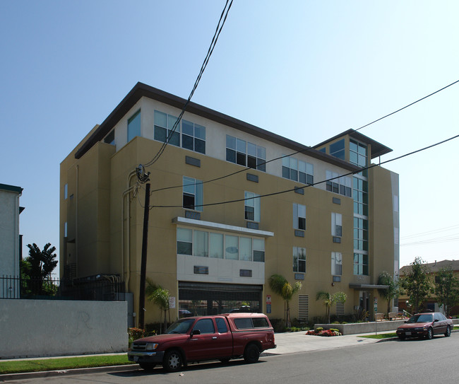 Jackson Aisle Apartments in Midway City, CA - Building Photo - Building Photo