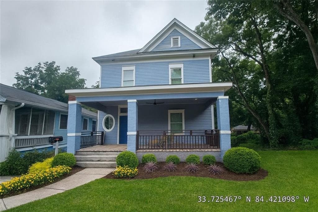 1012 Lawton St SW in Atlanta, GA - Building Photo