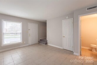 234 E Glendale Ave in Mount Holly, NC - Building Photo - Building Photo