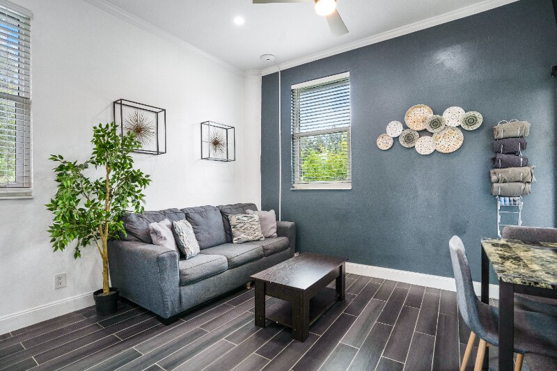 2608 W Swann Ave-Unit -3 in Tampa, FL - Foto de edificio