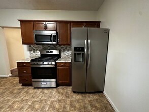 913 Oakwood Ave in Columbus, OH - Building Photo - Building Photo