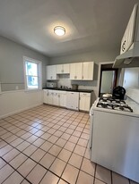 75 Glen Rd, Unit 1 Apartamentos