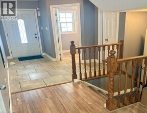 51 Sophia Crescent in Kitchener, ON - Building Photo - Building Photo