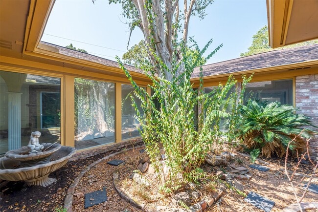 property at 102 Butlers Ct
