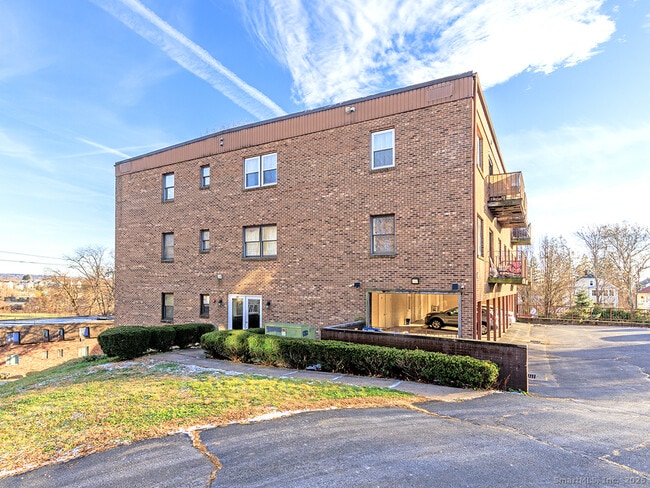 property at 50 Long St