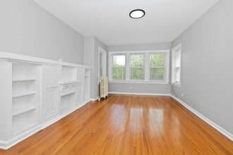 6156 S Albany Ave. Chicago IL in Chicago, IL - Building Photo - Interior Photo