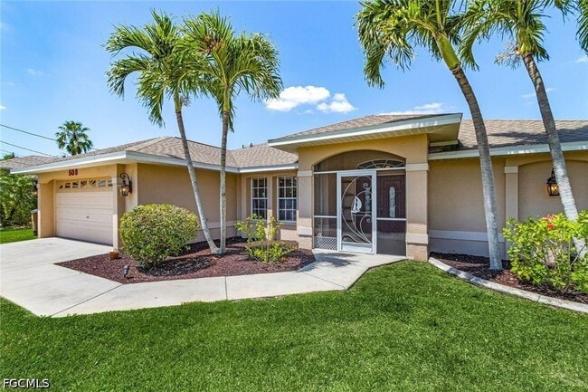 property at 508 SE 9th Pl