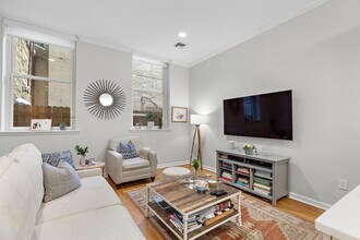 300 Hudson St in Hoboken, NJ - Building Photo - Building Photo