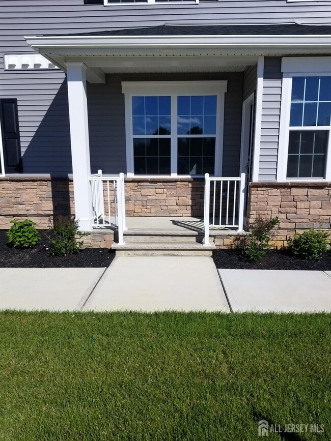 4301 American Pl in West Windsor Township, NJ - Foto de edificio - Building Photo