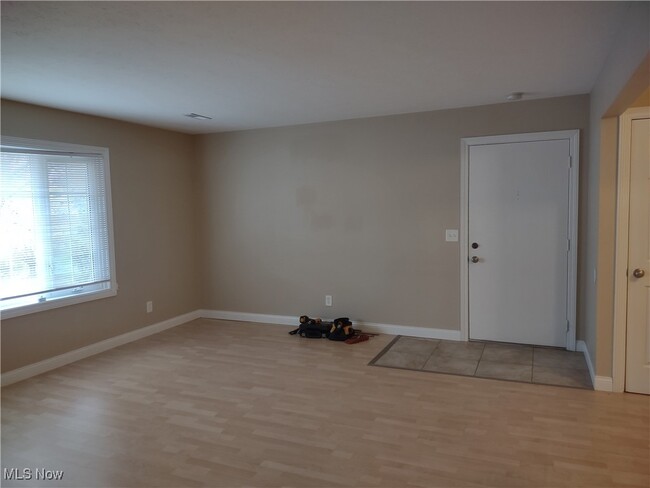 7970 Mentor Ave in Mentor, OH - Building Photo - Building Photo