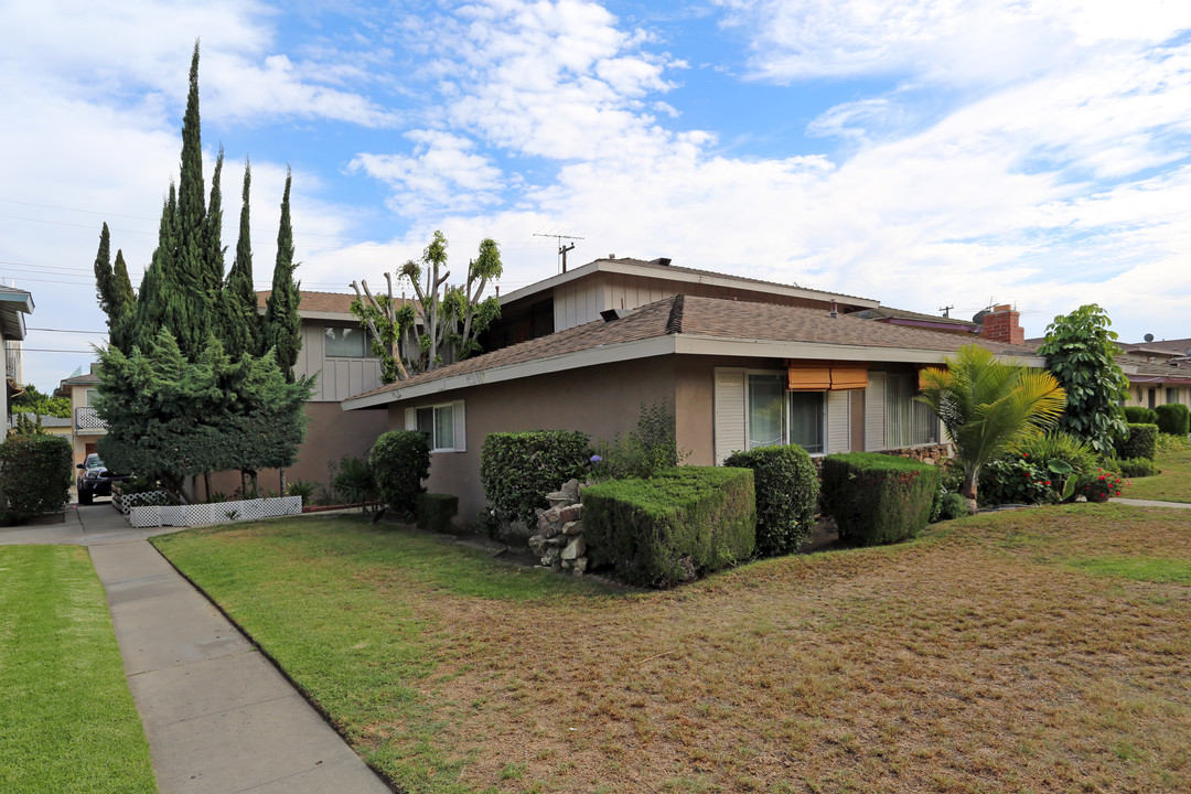 12092 Bayport St in Garden Grove, CA - Building Photo