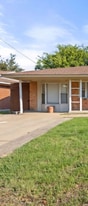 2539 Hillsboro Ave in Dallas, TX - Building Photo
