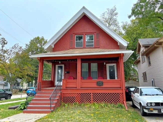 property at 103 S Randall Ave