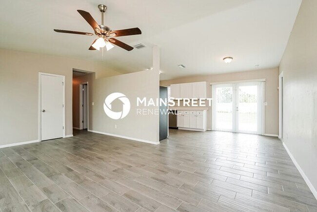 1421 NE 18th Ave in Cape Coral, FL - Building Photo - Building Photo