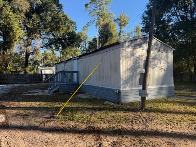 38 Quapaw St in Crawfordville, FL - Building Photo - Building Photo