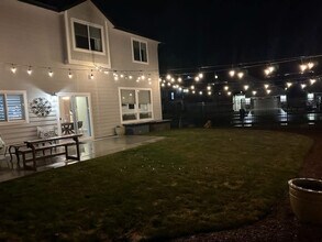 262 N Falling Water Ave in Eagle, ID - Building Photo - Building Photo