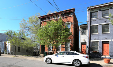 121 Mulberry St in Cincinnati, OH - Foto de edificio - Building Photo