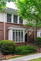 132 Church St in Decatur, GA - Building Photo