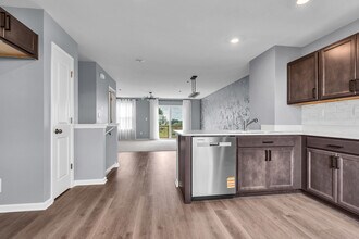 1556 Sequoia Wy in Pingree Grove, IL - Building Photo - Building Photo