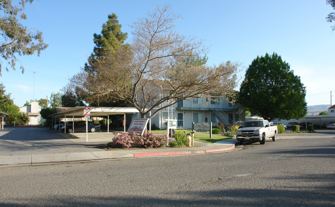 Berry Court Apartments in Morgan Hill, CA - Building Photo