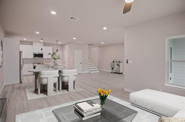 property at 12310 Glenview Dr
