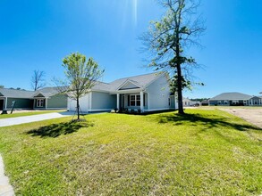 3109 Bracklon Dr in Conway, SC - Building Photo - Building Photo