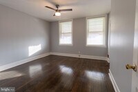 3006 Larue Square E photo'