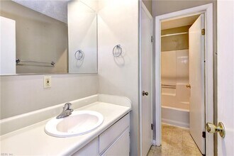 4058 Midlands Rd in Williamsburg, VA - Building Photo - Building Photo
