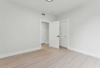 47 Brackett St, Unit NA in Boston, MA - Building Photo - Building Photo