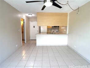 98-450-450 Koauka Loop in Aiea, HI - Building Photo - Building Photo
