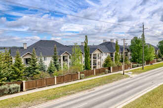 Evergreen Place in Calgary, AB - Building Photo - Building Photo