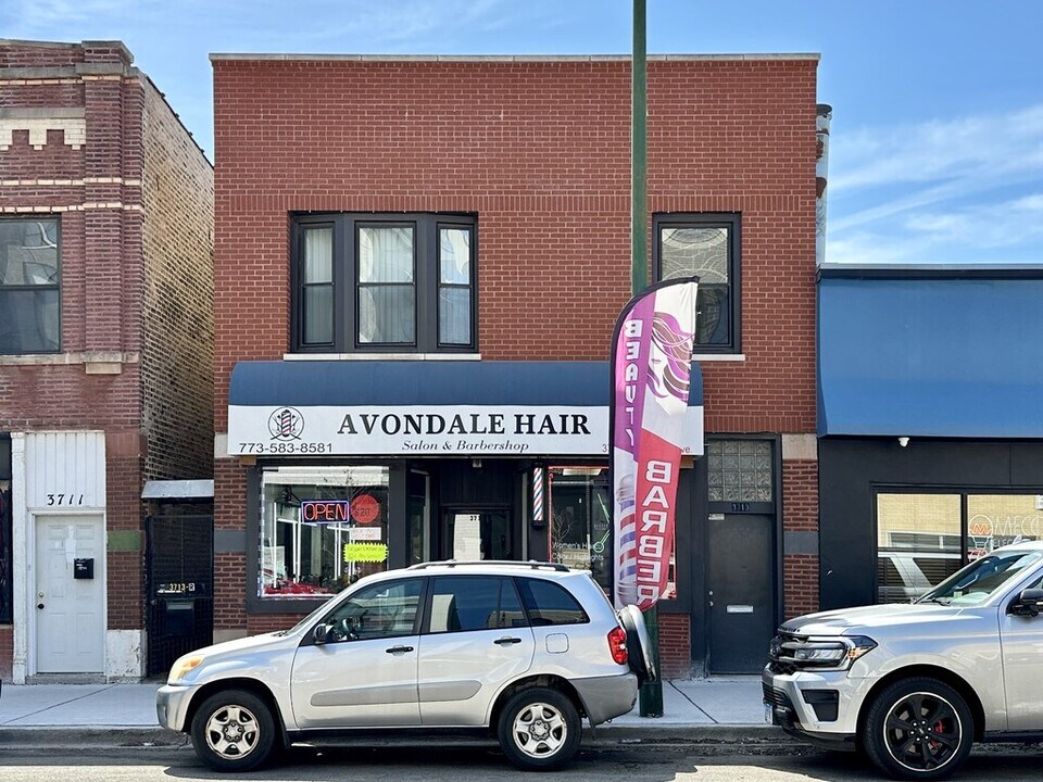 3713 W Belmont Ave in Chicago, IL - Building Photo