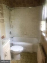 2904 Clearview Ave in Baltimore, MD - Building Photo - Building Photo
