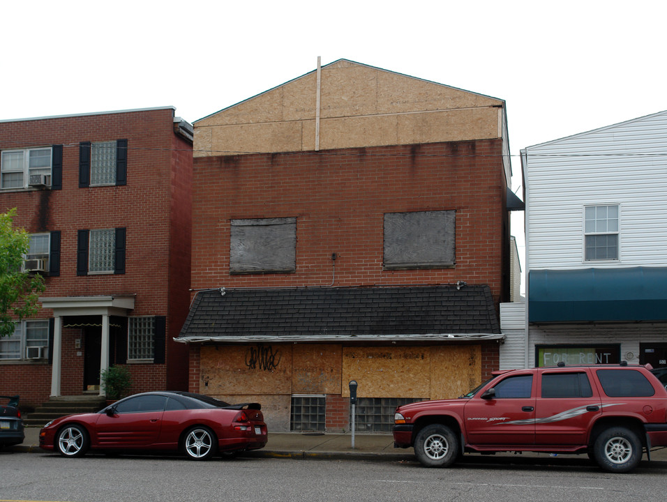 1535 4th Ave in Huntington, WV - Building Photo