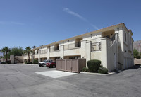 Bldg F in La Quinta, CA - Foto de edificio - Building Photo