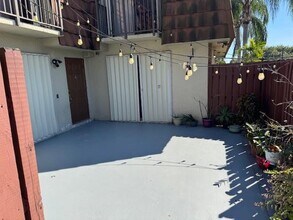 1210 SW 118th Ter in Davie, FL - Foto de edificio - Building Photo