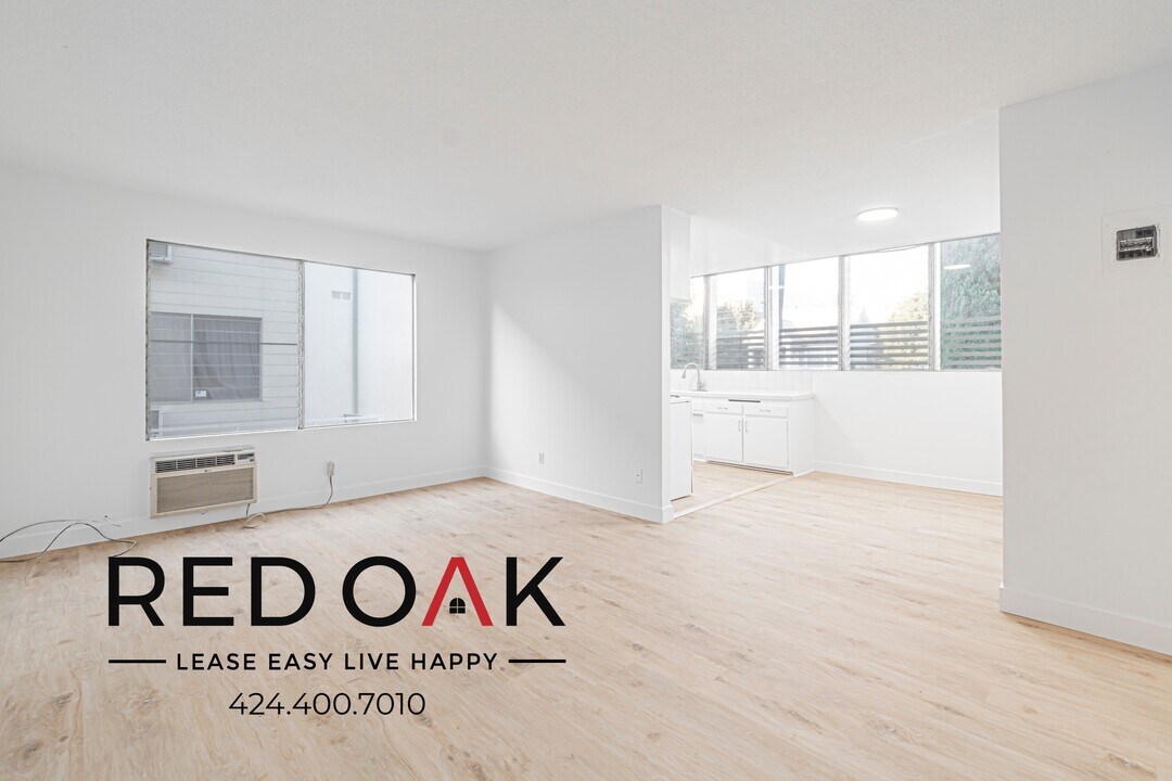 1403 Tamarind Ave in Los Angeles, CA - Building Photo