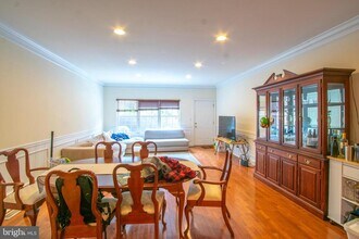 2236 Christian St in Philadelphia, PA - Building Photo - Building Photo
