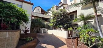 376 Center St, Unit #317 in Chula Vista, CA - Building Photo