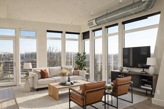 4644 S Kelly Ave in Portland, OR - Building Photo - Building Photo