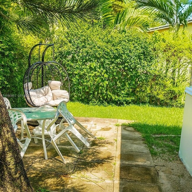 504 SW 10th St in Hallandale Beach, FL - Building Photo - Building Photo