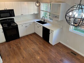 9688 Harris Cir in Thornton, CO - Building Photo - Building Photo