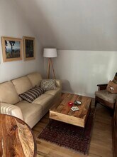 2207 Rogers Way, Unit Rogers Way Apartment in Santa Rosa, CA - Foto de edificio - Building Photo