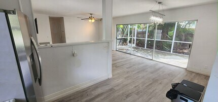 200 NW 9th St in Boca Raton, FL - Building Photo - Building Photo