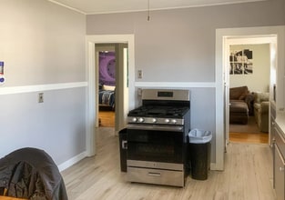 58 Buzzells Ln in Medford, MA - Building Photo - Building Photo