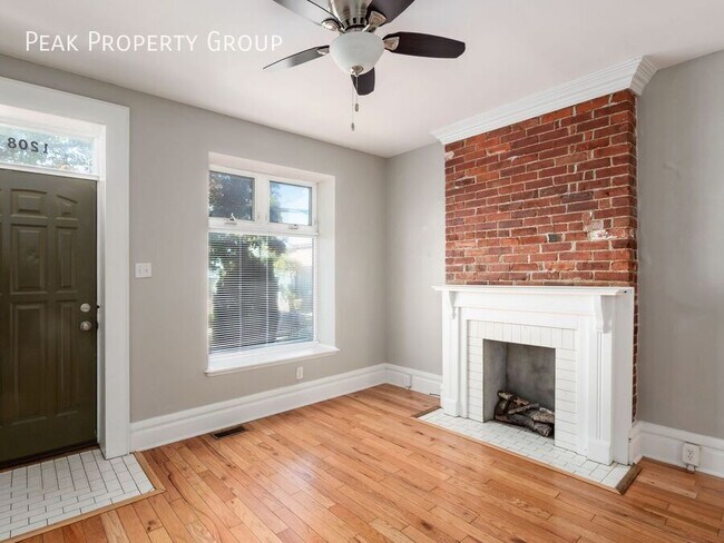 1208 Indianola Ave in Columbus, OH - Building Photo - Building Photo