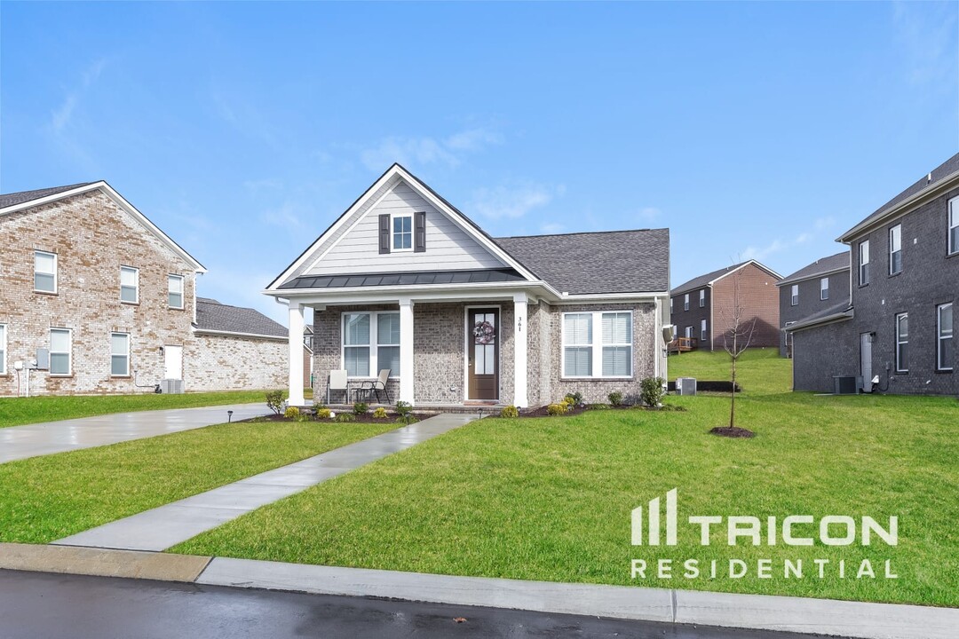 361 Park Glen Dr in Mount Juliet, TN - Building Photo